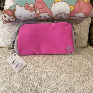 Lululemon Everywhere Belt Bag (Original strap version)